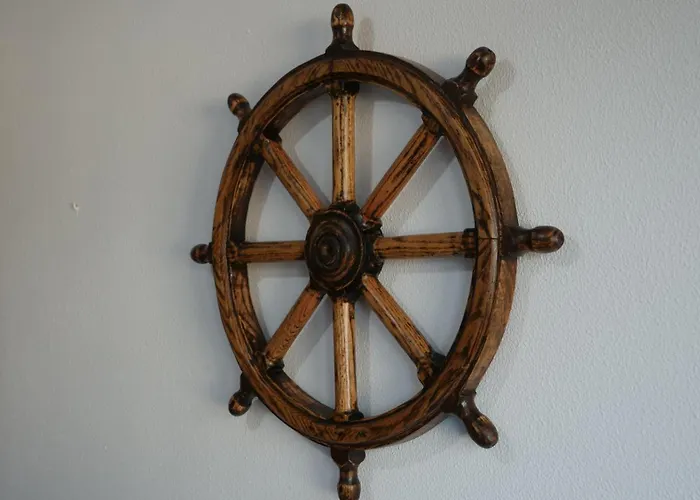 Timon - * Corcubión